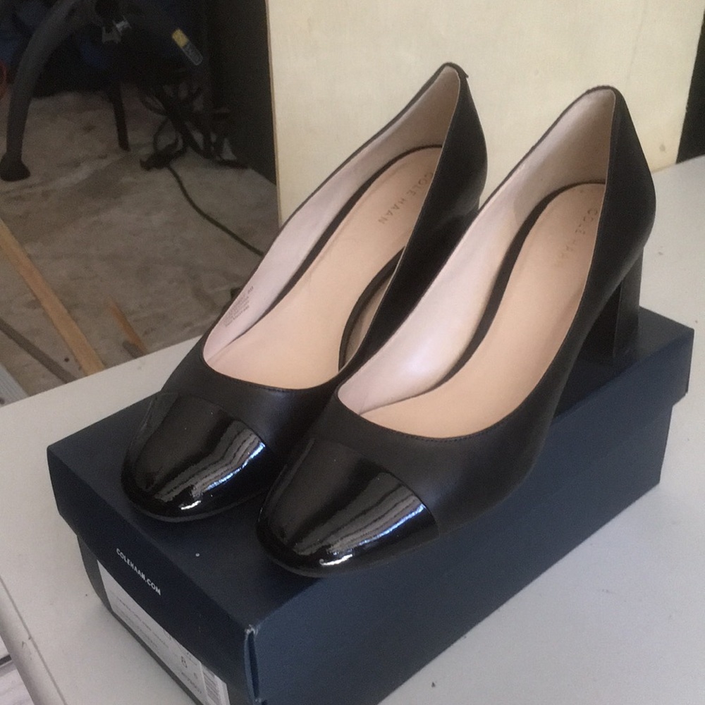 Cole Haan Black Leather Pump